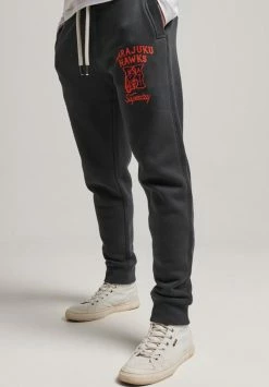 Superdry COLLEGIATE - Tracksuit Bottoms - Washed Black