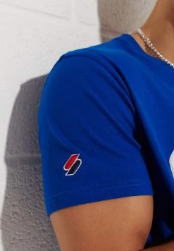 Superdry VARSITY ARCH - Print T-shirt - Mazarine Blue -Superdry Shop 02411bc1f83f44a184391da9dc8faaac