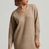 Superdry V NECK - Jumper Dress - Deep Camel Marl