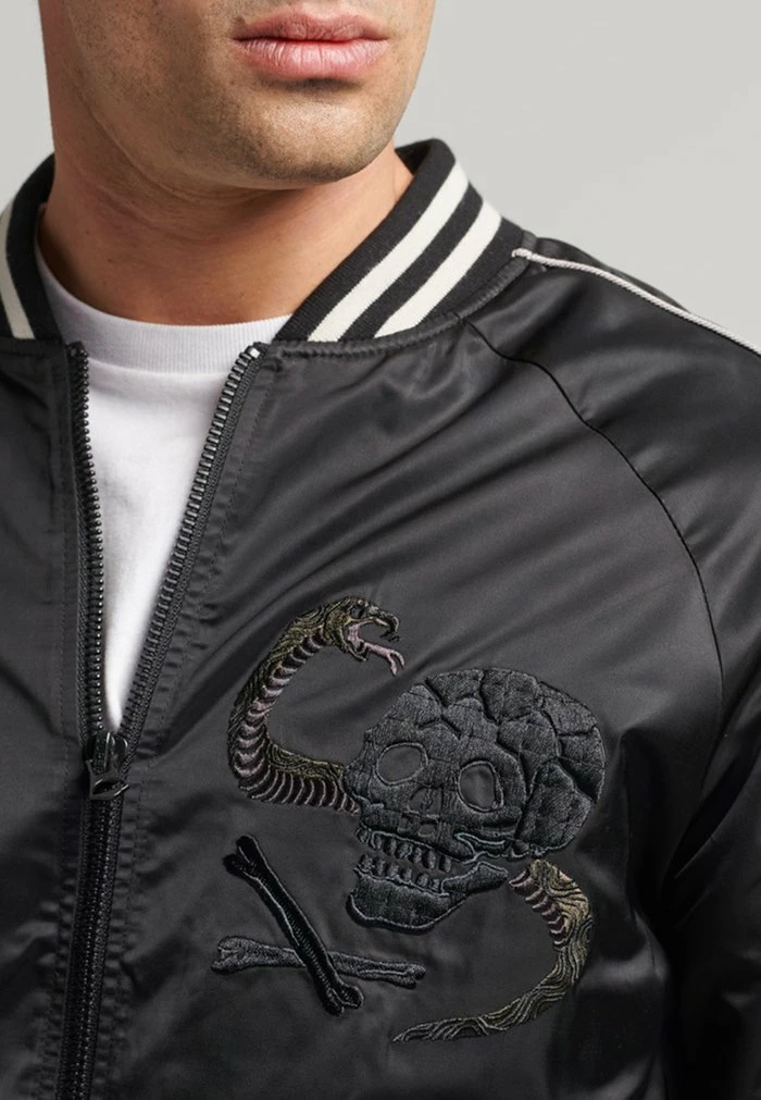 Superdry VINTAGE SUIKAJAN - Bomber Jacket - Jet Black 2 Superdry VINTAGE SUIKAJAN - Bomber Jacket - Jet Black - Image 2