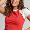 Superdry COLLEGE GRAPHIC CROPPED - Print T-shirt - Risk Red Marl Ecru