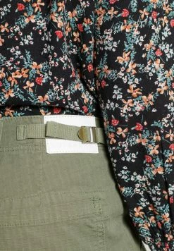 Superdry Cargo Trousers - Washed Khaki -Superdry Shop 24d2e0a6181c44118fc6287ccc0c3d73