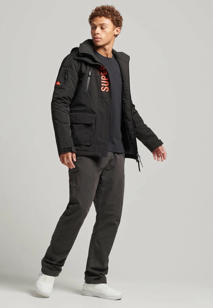Superdry ULTIMATE SD WINDCHEATER - Outdoor Jacket - Jet Black Bold Orange 2 Superdry ULTIMATE SD WINDCHEATER - Outdoor Jacket - Jet Black Bold Orange - Image 2