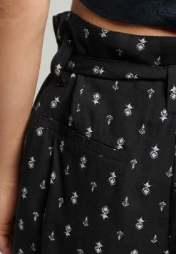 Superdry VINTAGE PAPER PRINTED - Shorts - Black Geo -Superdry Shop 280136c02b964f1d8b7b5b262867ff96