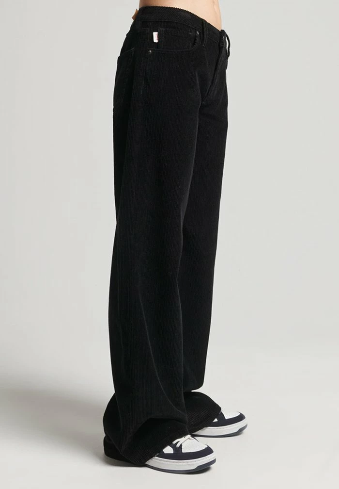 Superdry VINTAGE BAGGY CORD - Trousers - Washed Black 1 Superdry VINTAGE BAGGY CORD - Trousers - Washed Black