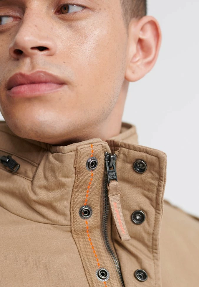 Superdry CLASSIC ROOKIE - Summer Jacket - Desert Sand 4 Superdry CLASSIC ROOKIE - Summer Jacket - Desert Sand - Image 4