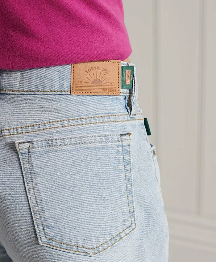 Superdry VINTAGE MID RISE SLIM - Denim Shorts - Light Wash Vintage 3 Superdry VINTAGE MID RISE SLIM - Denim Shorts - Light Wash Vintage - Image 3