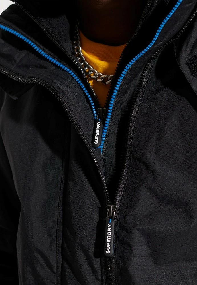 Superdry POP ARCTIC - Outdoor Jacket - Black Super Denby New Branding 1 Superdry POP ARCTIC - Outdoor Jacket - Black Super Denby New Branding