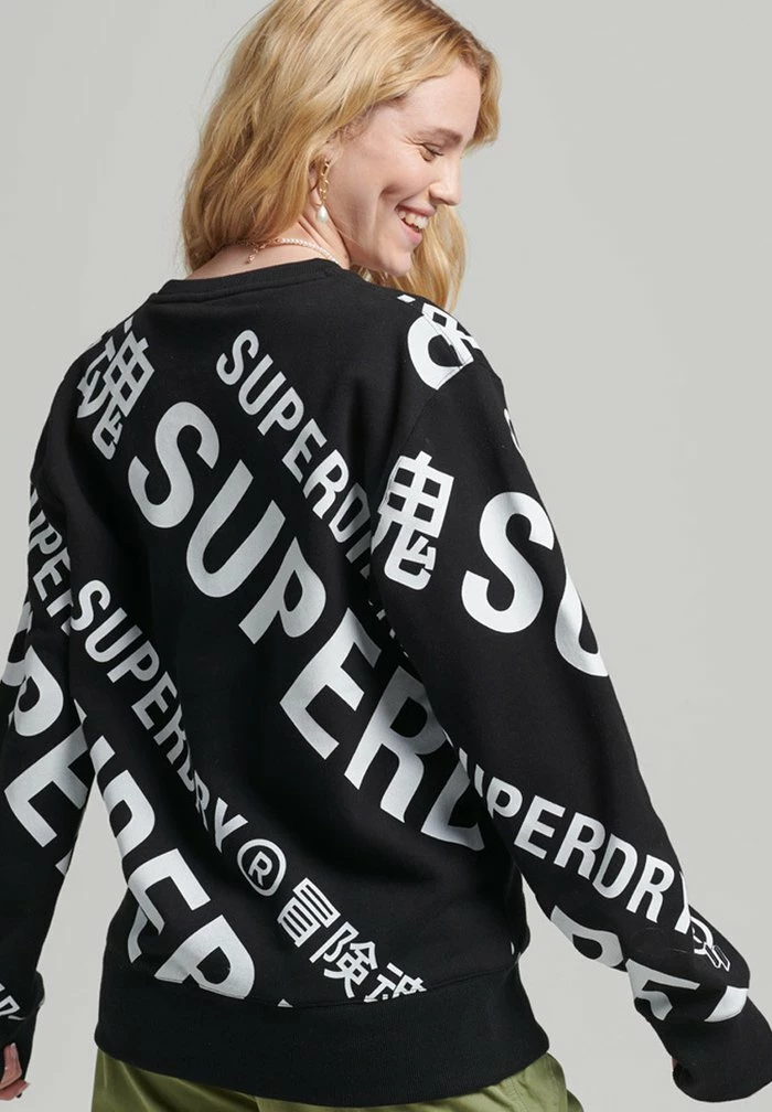 Superdry UNISEX CORE LOGO ALL OVER PRINT CREW - Sweatshirt - Black 2 Superdry UNISEX CORE LOGO ALL OVER PRINT CREW - Sweatshirt - Black - Image 2