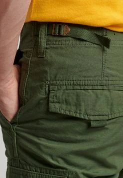 Superdry PATCHED ALPHA - Shorts - Soldier Olive -Superdry Shop 2fab112d376a48d8b59e40ca9ac72590