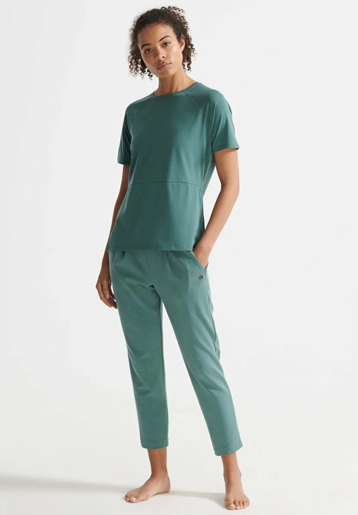 Superdry Basic T-shirt - Dark Green 1 Superdry Basic T-shirt - Dark Green