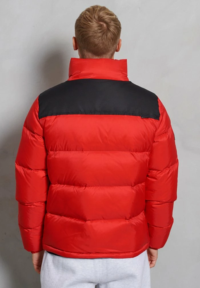 Superdry SPORTSTYLE CODE - Down Jacket - High Risk Red 2 Superdry SPORTSTYLE CODE - Down Jacket - High Risk Red - Image 2