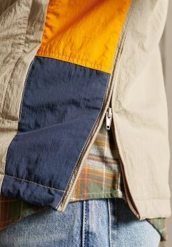 Superdry MOUNTAIN - Windbreaker - Canyon Beige 13 Superdry MOUNTAIN - Windbreaker - Canyon Beige -Superdry Shop 344a91aa39934d7a8458e3e66d132a2a