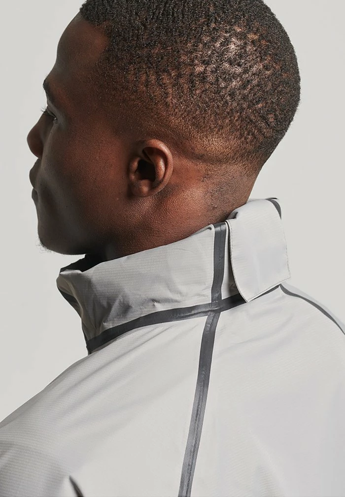 Superdry SPORT - Waterproof Jacket - Frost Grey 3 Superdry SPORT - Waterproof Jacket - Frost Grey - Image 3
