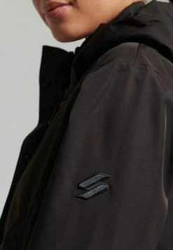 Superdry Windbreaker - Black -Superdry Shop 3918df2c708745f3965b9cd69776ede4