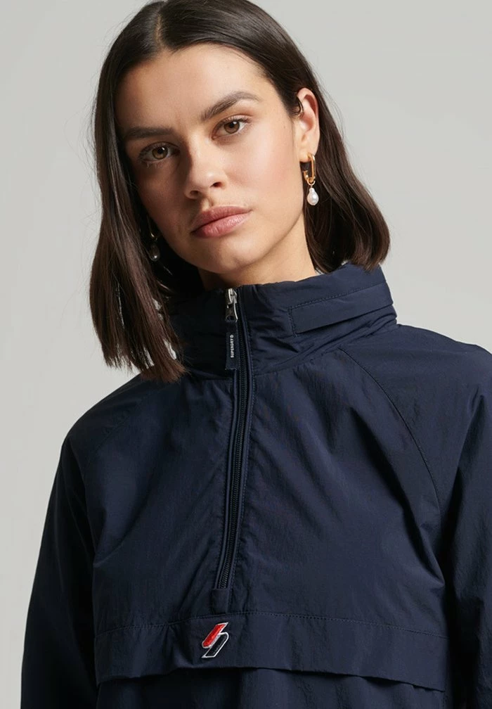 Superdry CODE ESSENTIAL GRAPHIC OVERHEAD - Windbreaker - Deep Navy 3 Superdry CODE ESSENTIAL GRAPHIC OVERHEAD - Windbreaker - Deep Navy - Image 3