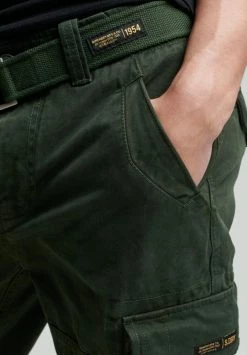 Superdry VINTAGE CORE - Shorts - Olive