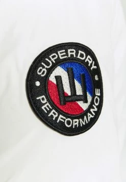 Superdry EVEREST SNOW - Ski Jacket - Optic -Superdry Shop 3dfa5ffcd5b148aeb58463024eccdf93
