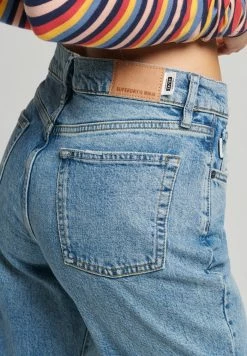 Superdry HIGH RISE - Straight Leg Jeans - Ludlow Blue Stone -Superdry Shop 3e017253b1284a7a8d4610902b91f35b