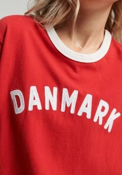 Superdry FOOTBALL DENMARK - Print T-shirt - Varsity Red -Superdry Shop 3fc21ed3919d4676a4acc7349f2fbdf6