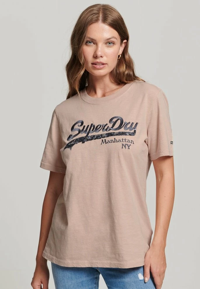 Superdry VINTAGE BOROUGH - Print T-shirt - Rose Dust 1 Superdry VINTAGE BOROUGH - Print T-shirt - Rose Dust