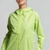 Superdry SPORT - Waterproof Jacket - Lime Yellow