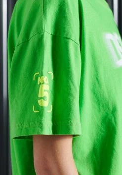 SUPERDRY SUPER 5 DECONSTRUCT T-SHIRT - Print T-shirt - Neon Lime -Superdry Shop 47007c655bcb4c308bb9c8d029ca17e1