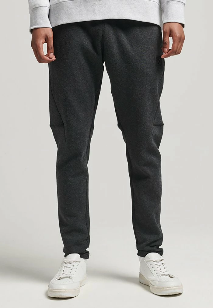 Superdry TECH JOGGERS - Tracksuit Bottoms - Darkest Charcoal Marl 1 Superdry TECH JOGGERS - Tracksuit Bottoms - Darkest Charcoal Marl