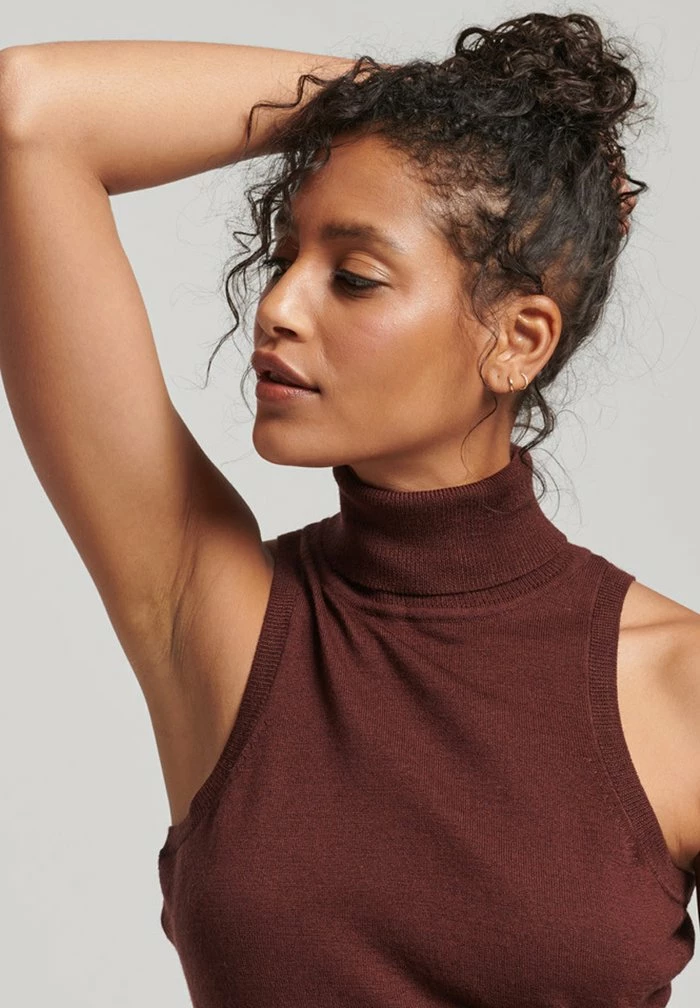 Superdry STUDIOS ROLL NECK - Top - Bitter Chocolate 3 Superdry STUDIOS ROLL NECK - Top - Bitter Chocolate - Image 3