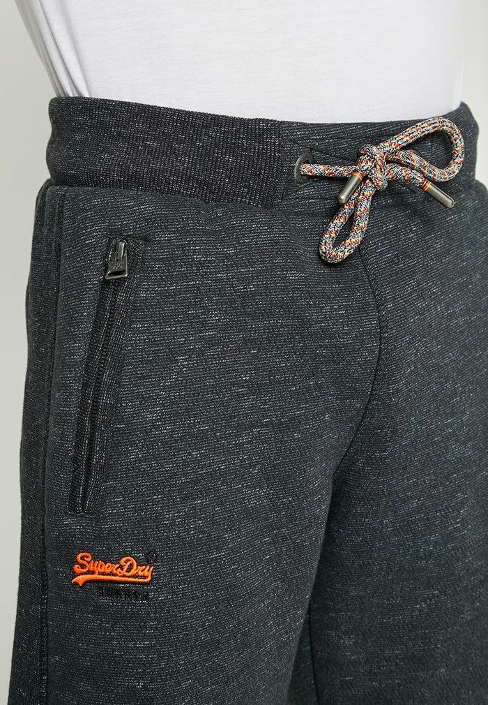 Superdry LABEL CALI - Tracksuit Bottoms - Black Carbon 5 Superdry LABEL CALI - Tracksuit Bottoms - Black Carbon - Image 5