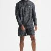 Superdry RUN TRACK - Shorts - Black Tie Dye