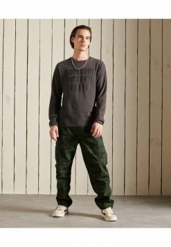 Superdry PARACHUTE - Cargo Trousers - Overdyed Camo