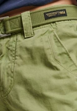 Superdry VINTAGE CORE - Shorts - Trekking Olive -Superdry Shop 5f3fb174f2c543038eade5348e01957e