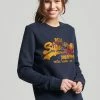 Superdry VINTAGE LOGO NARRATIVE RHINESTONE CREW - Sweatshirt - Eclipse Navy