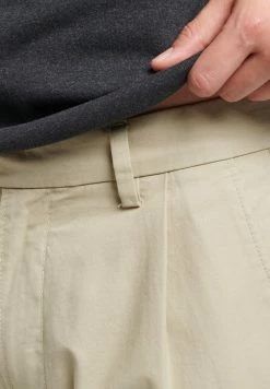 Superdry Chinos - White Pepper 8 Superdry Chinos - White Pepper -Superdry Shop 60a91572c73d495098c37526685a32e8