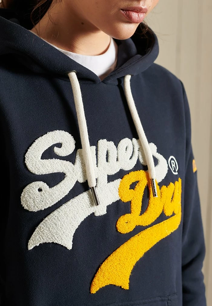 Superdry VINTAGE LOGO SOURCE - Sweatshirt - Eclipse Navy 2 Superdry VINTAGE LOGO SOURCE - Sweatshirt - Eclipse Navy - Image 2