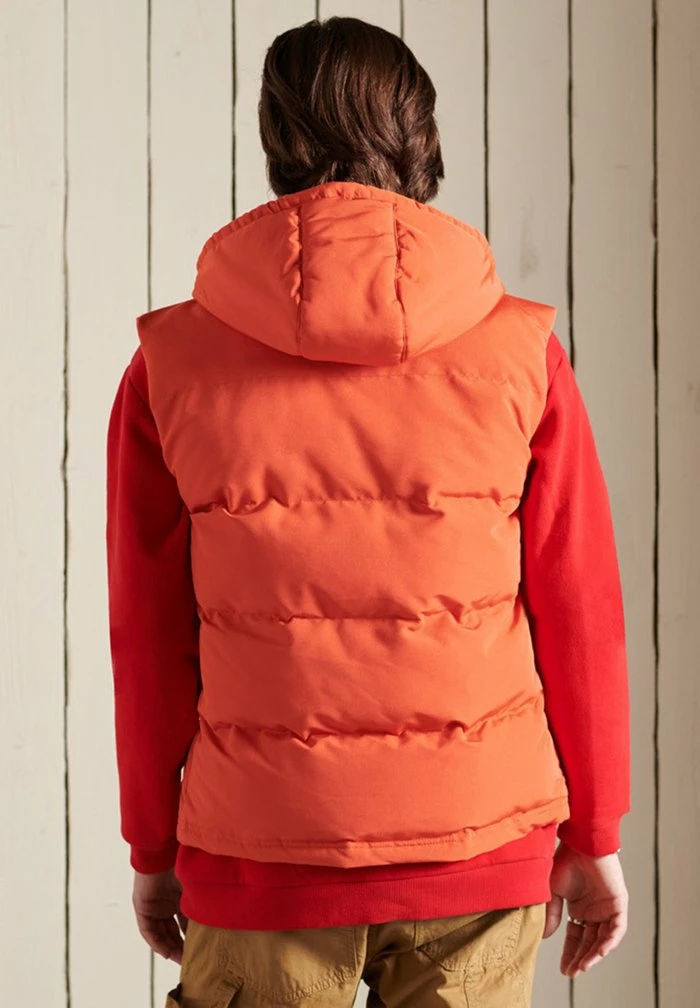 Superdry EVEREST - Waistcoat - Bold Orange 2 Superdry EVEREST - Waistcoat - Bold Orange - Image 2