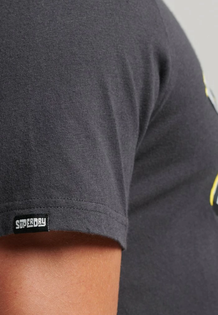 Superdry VINTAGE PHOTOGRAPHIC - Print T-shirt - Blackboard 4 Superdry VINTAGE PHOTOGRAPHIC - Print T-shirt - Blackboard - Image 4