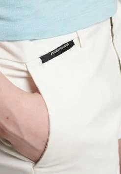 Superdry STUDIOS CORE - Shorts - Optic -Superdry Shop 6607b424cb2549fda0e91a32c5faef7a