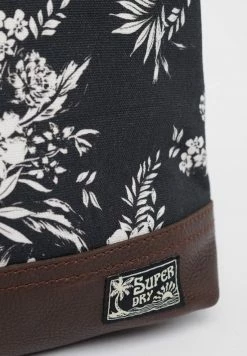 Superdry ELSIE - Wash Bag - Black Hawaiian -Superdry Shop 66820508624f4b6484ea982e68c2af9b