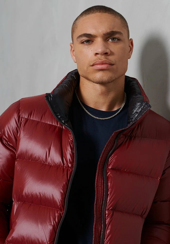 Superdry LUXE ALPINE - Down Jacket - Deep Port 2 Superdry LUXE ALPINE - Down Jacket - Deep Port - Image 2