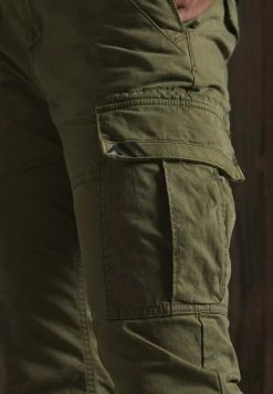 Superdry SLIM CARGO - Cargo Trousers - Tuscan Olive -Superdry Shop 69ba86e3e4e7478590a6a38f8c8dfb07