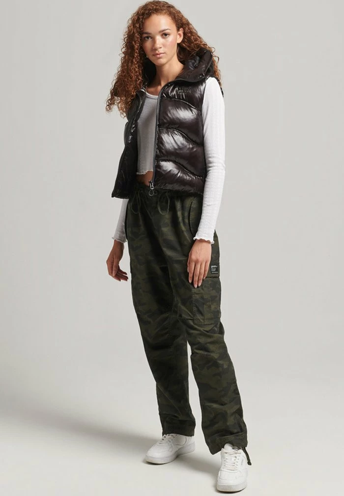 Superdry SHINE QUILT - Waistcoat - Black 2 Superdry SHINE QUILT - Waistcoat - Black - Image 2