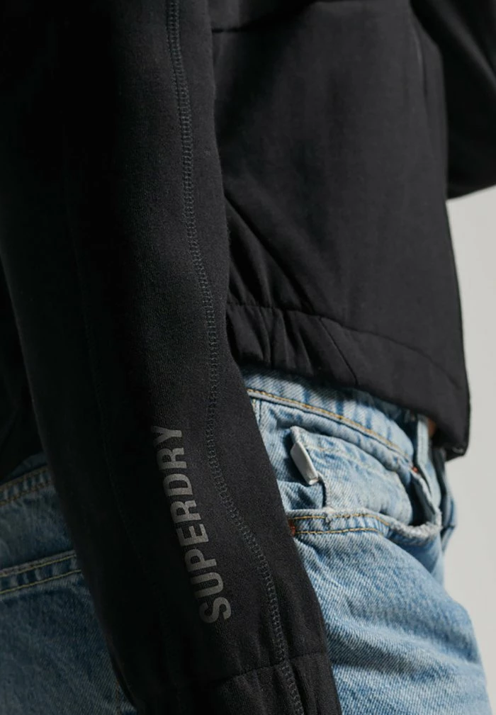 Superdry CODE TECH HUPPARI - Zip-up Sweatshirt - Black 5 Superdry CODE TECH HUPPARI - Zip-up Sweatshirt - Black - Image 5