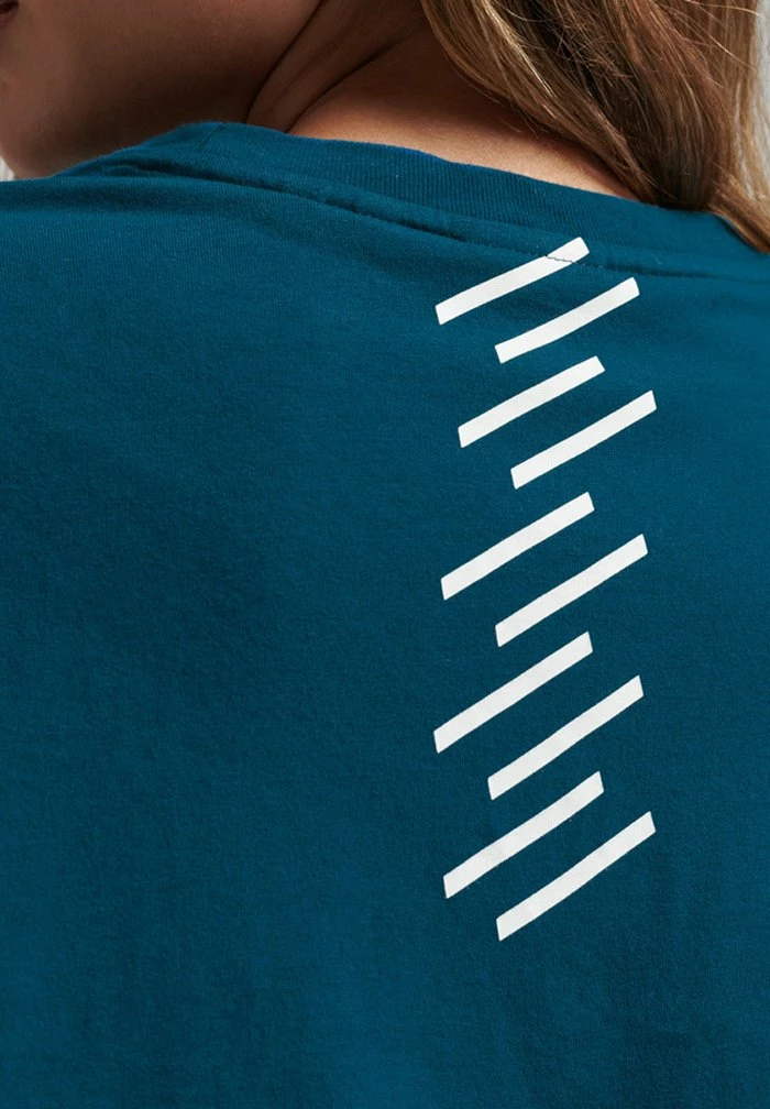 Superdry CORE - Print T-shirt - Sailor Blue 4 Superdry CORE - Print T-shirt - Sailor Blue - Image 4