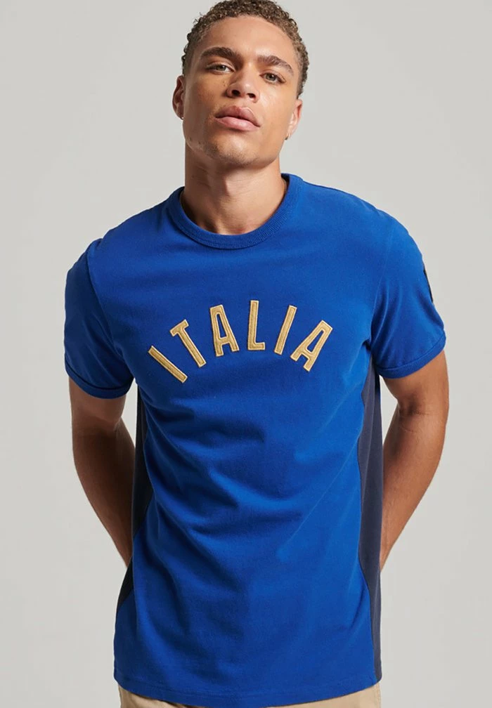Superdry RINGSPUN FOOTBALL ITALY - Print T-shirt - Regal Blue 1 Superdry RINGSPUN FOOTBALL ITALY - Print T-shirt - Regal Blue