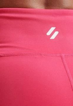 Superdry CORE - Shorts - Highland Berry 10 Superdry CORE - Shorts - Highland Berry -Superdry Shop 778eb96d08e74e1097d8691b03276224