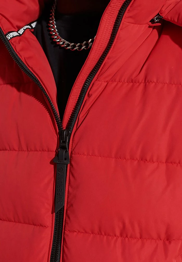 Superdry MICROFIBER MOUNTAIN PUFFER - Winter Jacket - High Risk Red 10 Superdry MICROFIBER MOUNTAIN PUFFER - Winter Jacket - High Risk Red - Image 10