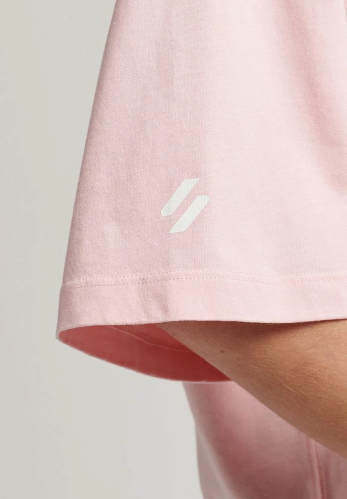 Superdry CORE - Print T-shirt - Coral Blush 5 Superdry CORE - Print T-shirt - Coral Blush - Image 5