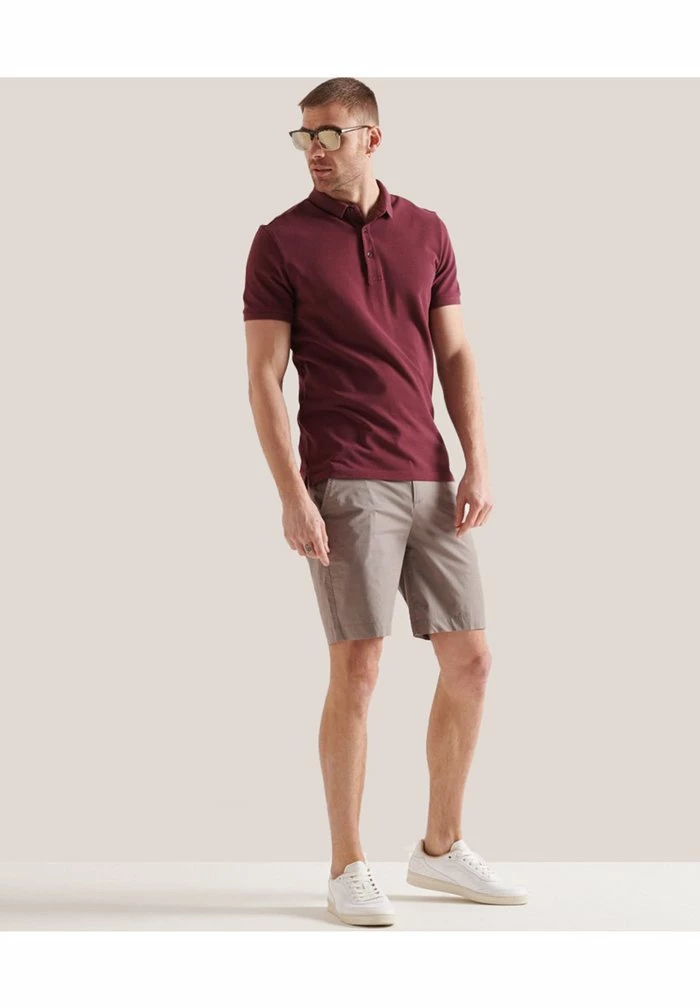 Superdry PAPERWEIGHT - Shorts - Flat Grey 2 Superdry PAPERWEIGHT - Shorts - Flat Grey - Image 2